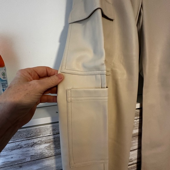 NWT. EXPRESS cream High Waisted Faux Leather Wide Leg Cargo pants in size 14 - Picture 2 of 9